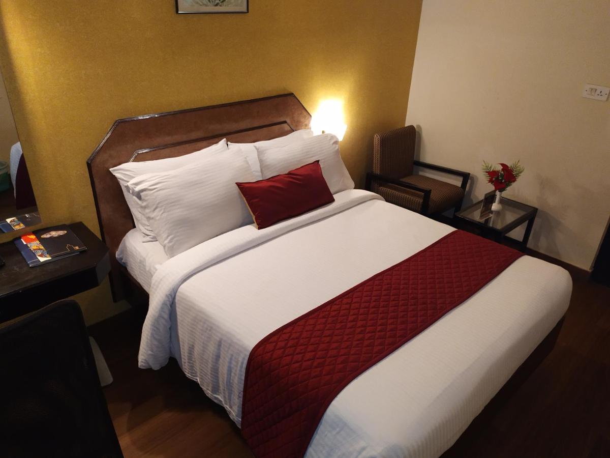 Hotel Ashok Residency Ченнаи Экстерьер фото