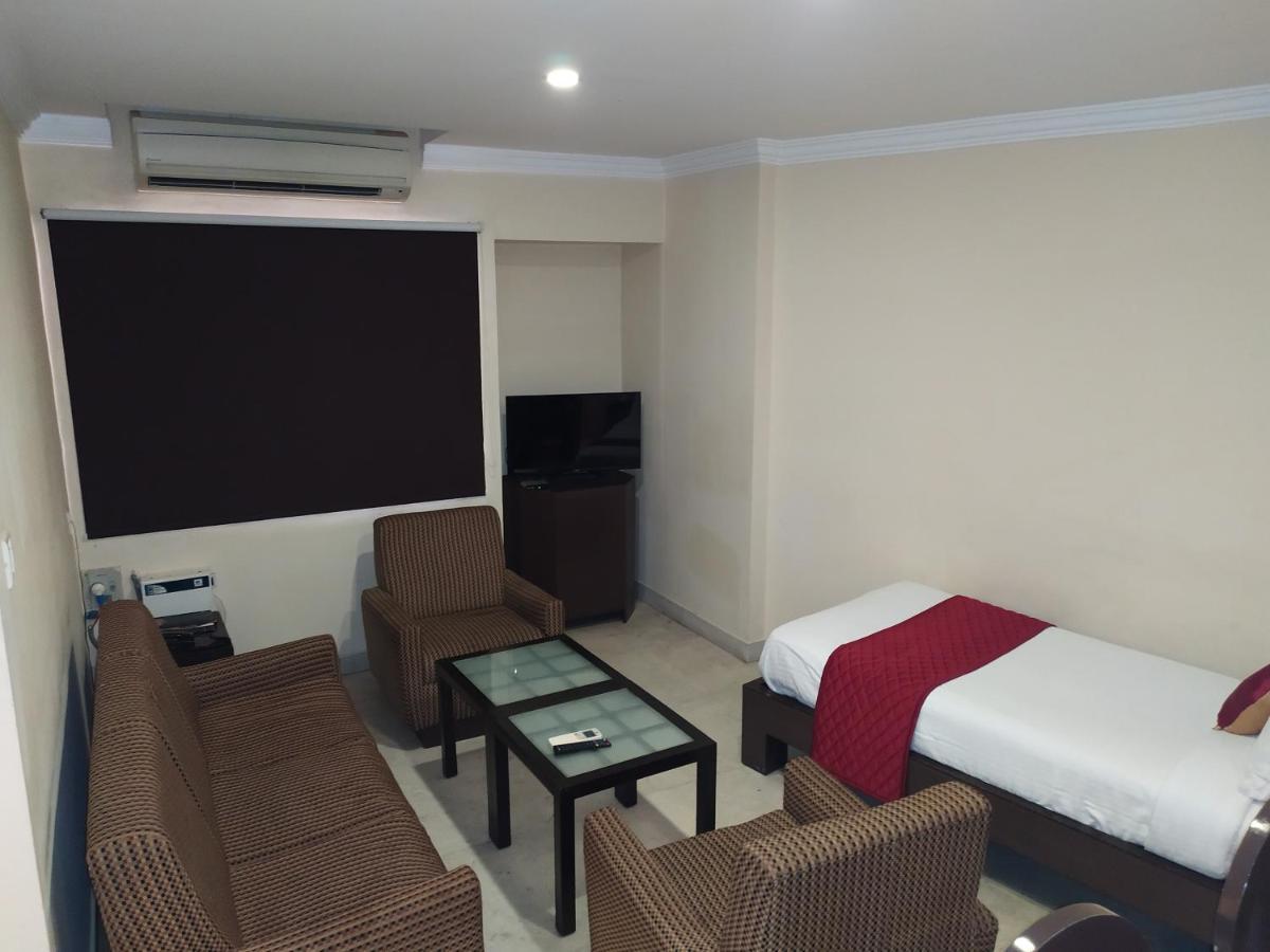 Hotel Ashok Residency Ченнаи Экстерьер фото